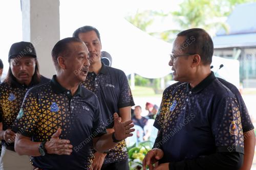 TAN SRI RAZARUDIN HUSAIN