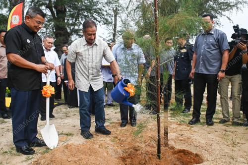 SULTAN MIZAN ZAINAL ABIDIN
