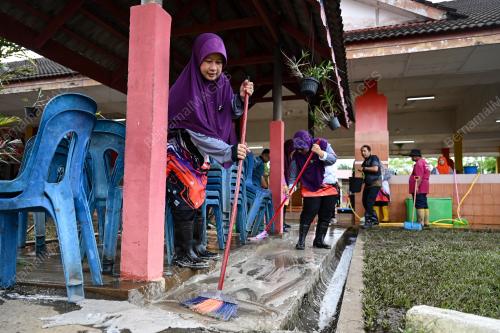 PASCA BANJIR SEKOLAH