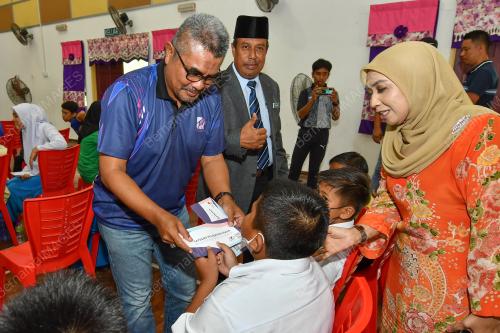 DATUK MOHD RAZMAN YAACOB