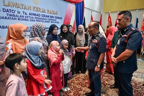 DATUK AHMAD IZRAM OSMAN