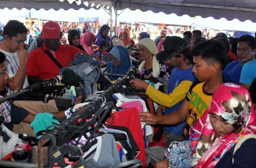 TR02_04032017_PASAR_PERCUMA