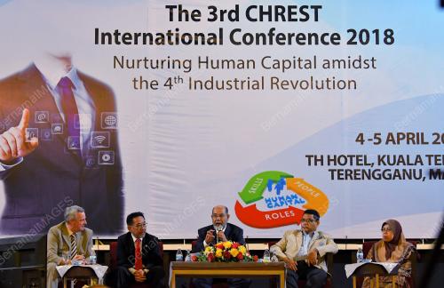 TR02_04042018_CONFERENCE_BN201804023878