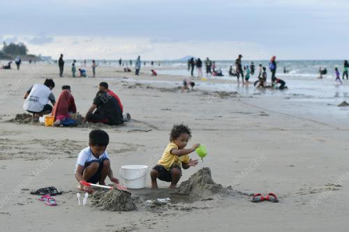 RIADAH DI PANTAI