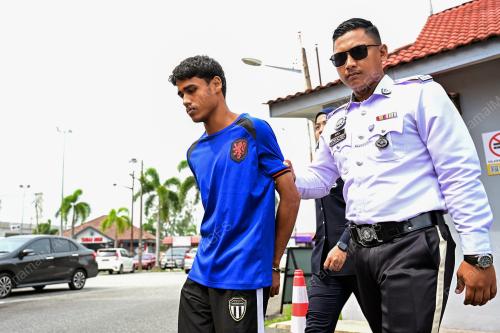 LELAKI ROHINGYA DIDAKWA PANDU BAHAYA