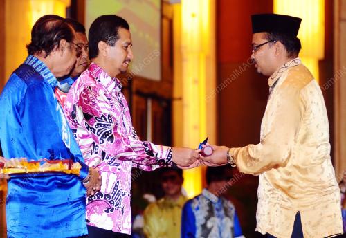 TUANKU MIZAN ZAINAL ABIDIN