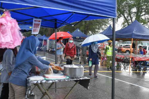 PASAR MALAM PERCUBAAN PERINTAH KAWALAN PERGERAKAN BERSYARAT