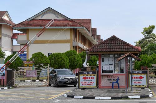 SK KOMPLEKS SEBERANG TAKIR DIITUTUP-COVID19