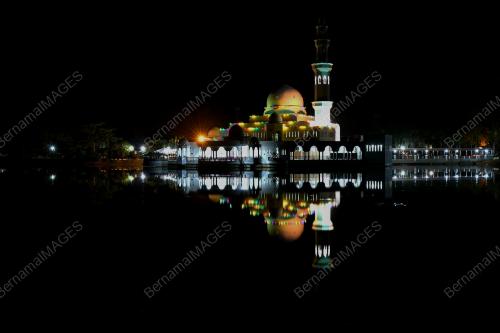 MASJID TENGKU TENGAH ZAHARAH