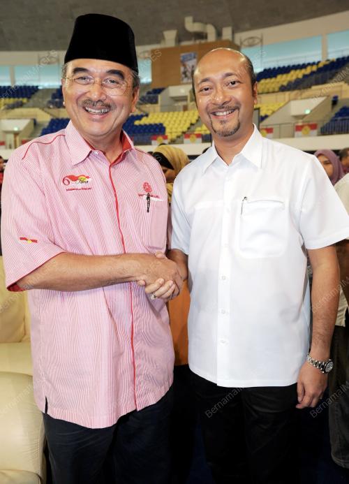 TR02_06102013_CALON_UMNO