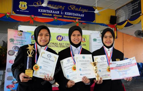 TR02_06102019_PROJEK_KERTAS