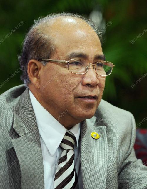 DATUK WAN AHMAD WAN OMAR