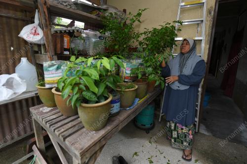 SETOR BANJIR SIMPAN BARANG