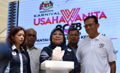 TR02_07042018_USAHAWANITA_BN201804023923