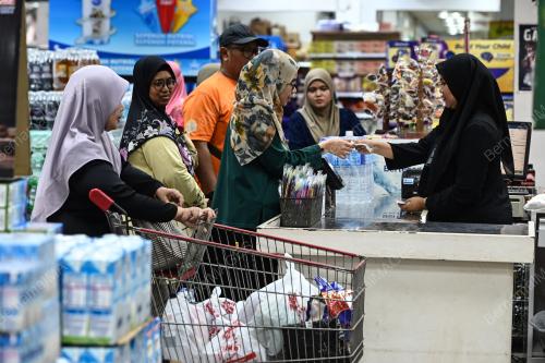 TINJAUAN PASARAYA