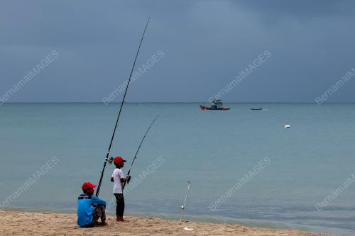 MONSUN TIMUR LAUT