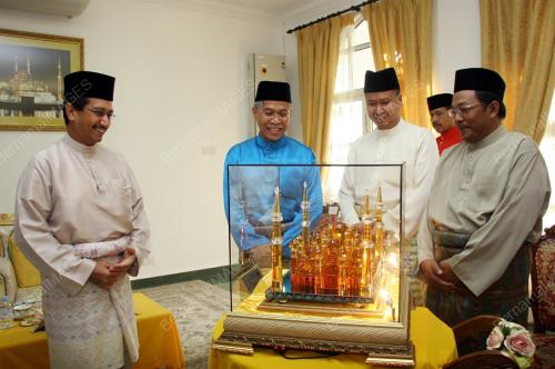 TUANKU MIZAN ZAINAL ABIDIN