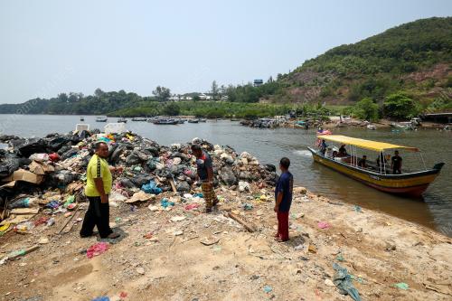 MASALAH SAMPAH DI KAMPUNG BARU PULAU REDANG