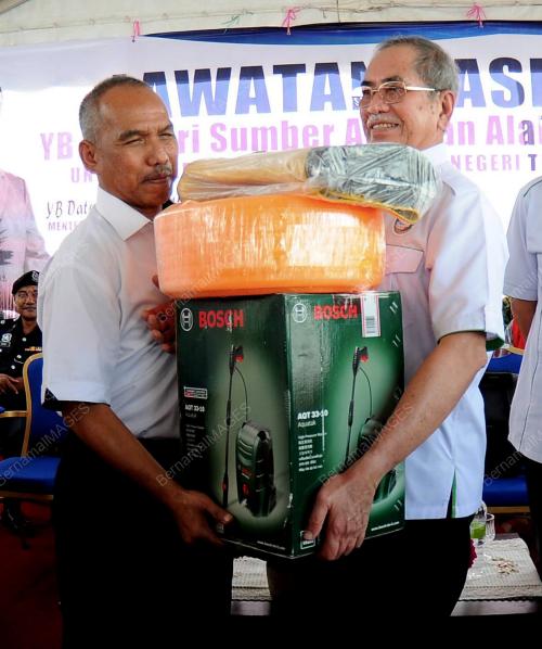 TR02_09012017_JUNAIDI_BANJIR