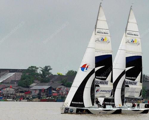 PERAHU LAYAR