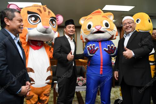 DATUK ONN HAFIZ GHAZI
