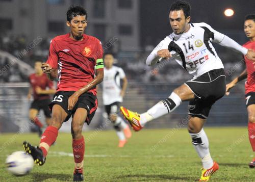 TR02_09062012_BOLA_PERSAHABATAN