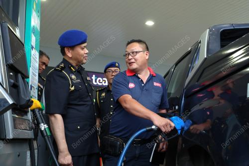 SAHARUDDIN MOHD KIA
