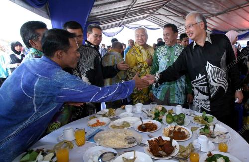 MOHD NAJIB TUN ABDUL RAZAK