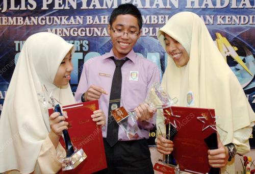 PERTANDINGAN SKETCHPAD