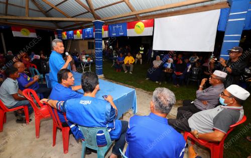 DATUK SERI AHMAD SAID