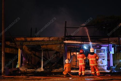 KEBAKARAN KEDAI DAN RUMAH