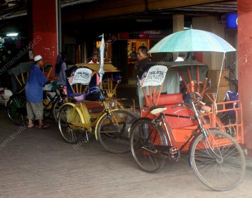 TR02_10092012_BECA_TUNGGU