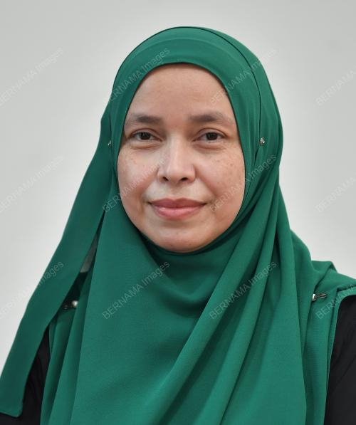 MAZURA NGAH ABD MANAN