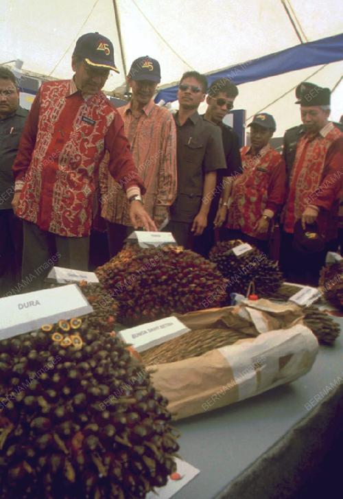 MAHATHIR