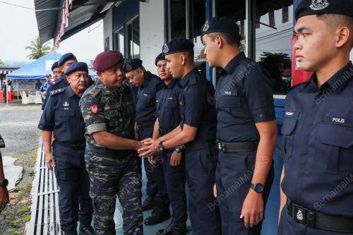 DATUK SERI AYOB KHAN MYDIN PITCHAY