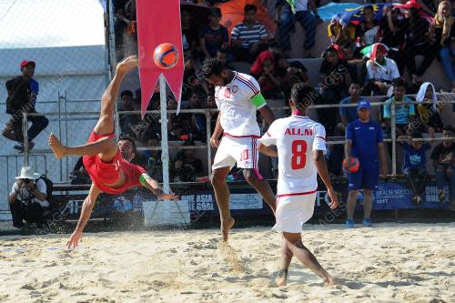 TR02_11032017_BOLA_PANTAI