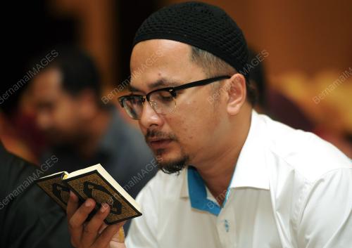 TR02_11092016_QURAN_HOUR