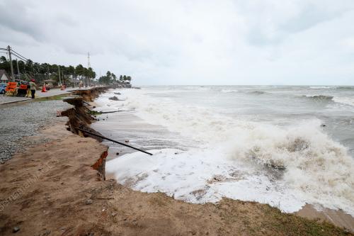 HAKISAN PANTAI TERENGGANU