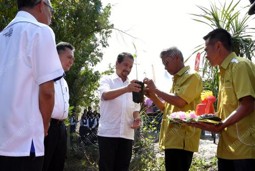 TR02_12022018_SULTAN_MIZAN_BN201802118630