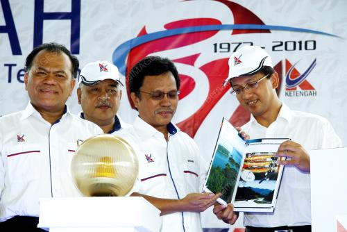 MOHD SHAFIE APDAL