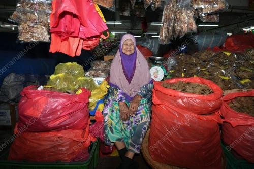 TR02_12052019_PASAR_PAYANG_BN201905129409