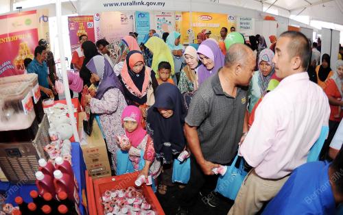 TR02_12092014_KARNIVAL_USAHAWAN-1