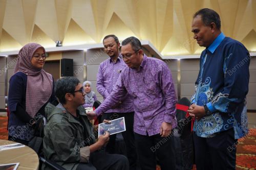 DATUK ABDUL KAHAR ABDUL LATIF