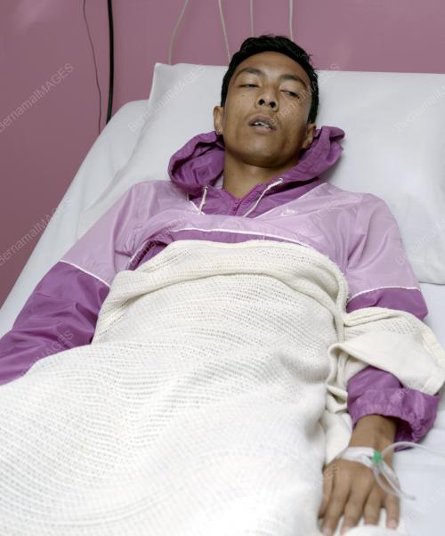 TR02_13022012_PEMAIN_SAKIT