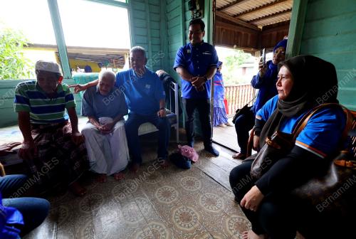 DATUK SERI AHMAD SAID