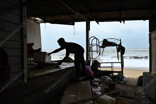 HAKISAN PANTAI