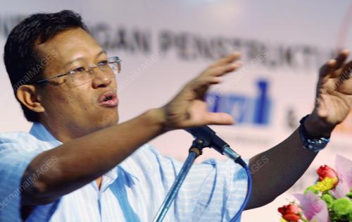 AHMAD SHABERY CHEEK