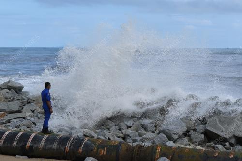 MONSUN TIMUR LAUT