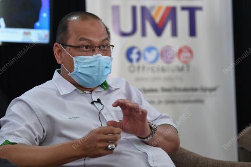 DATUK AHMAD AMZAD HASHIM