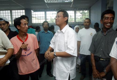 AHMAD SHABERY CHEEK